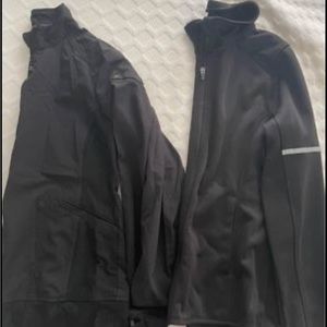Scrub jackets. Black. Size small
